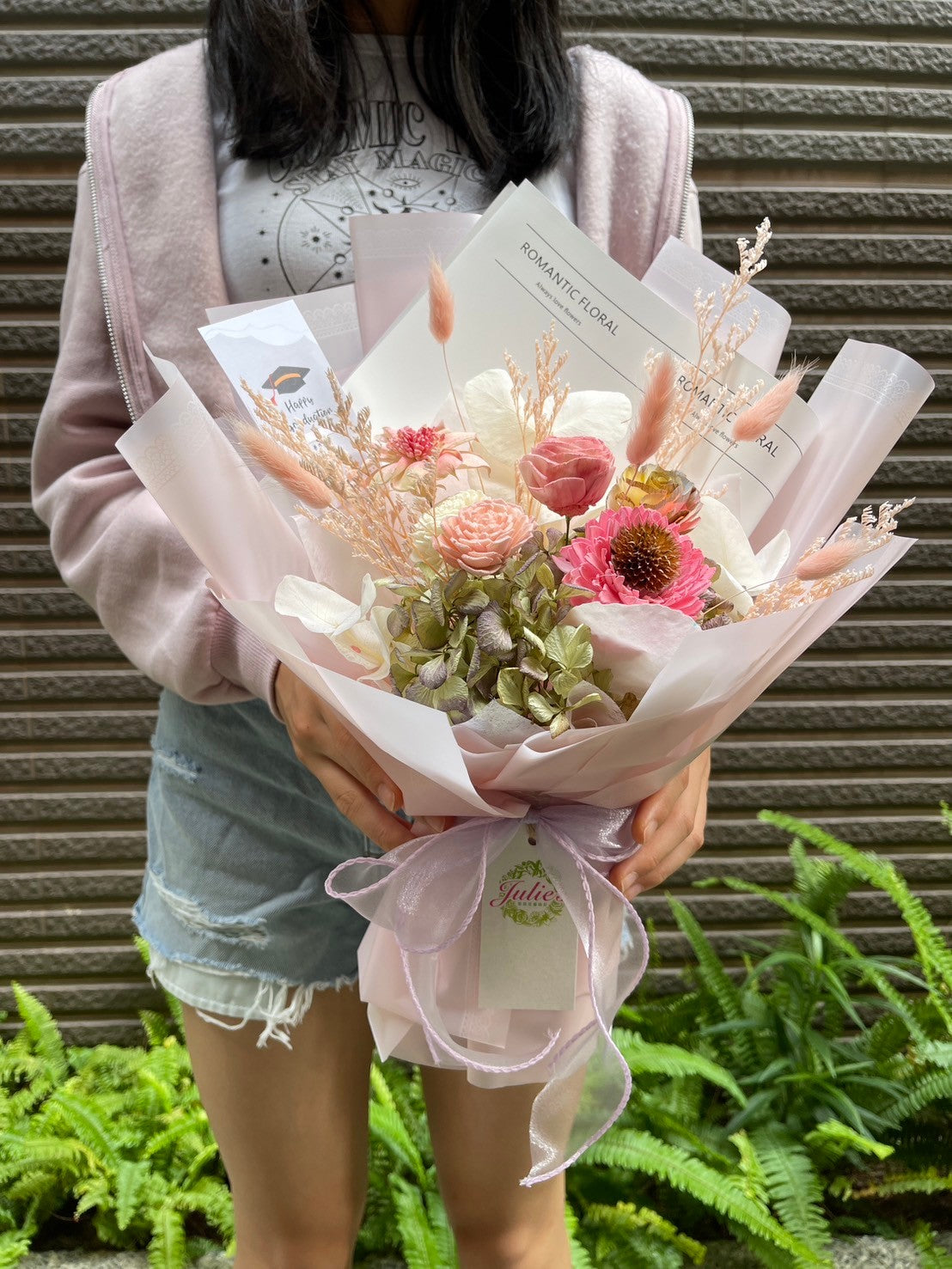 畢業花束-中型約30*40(寬高)