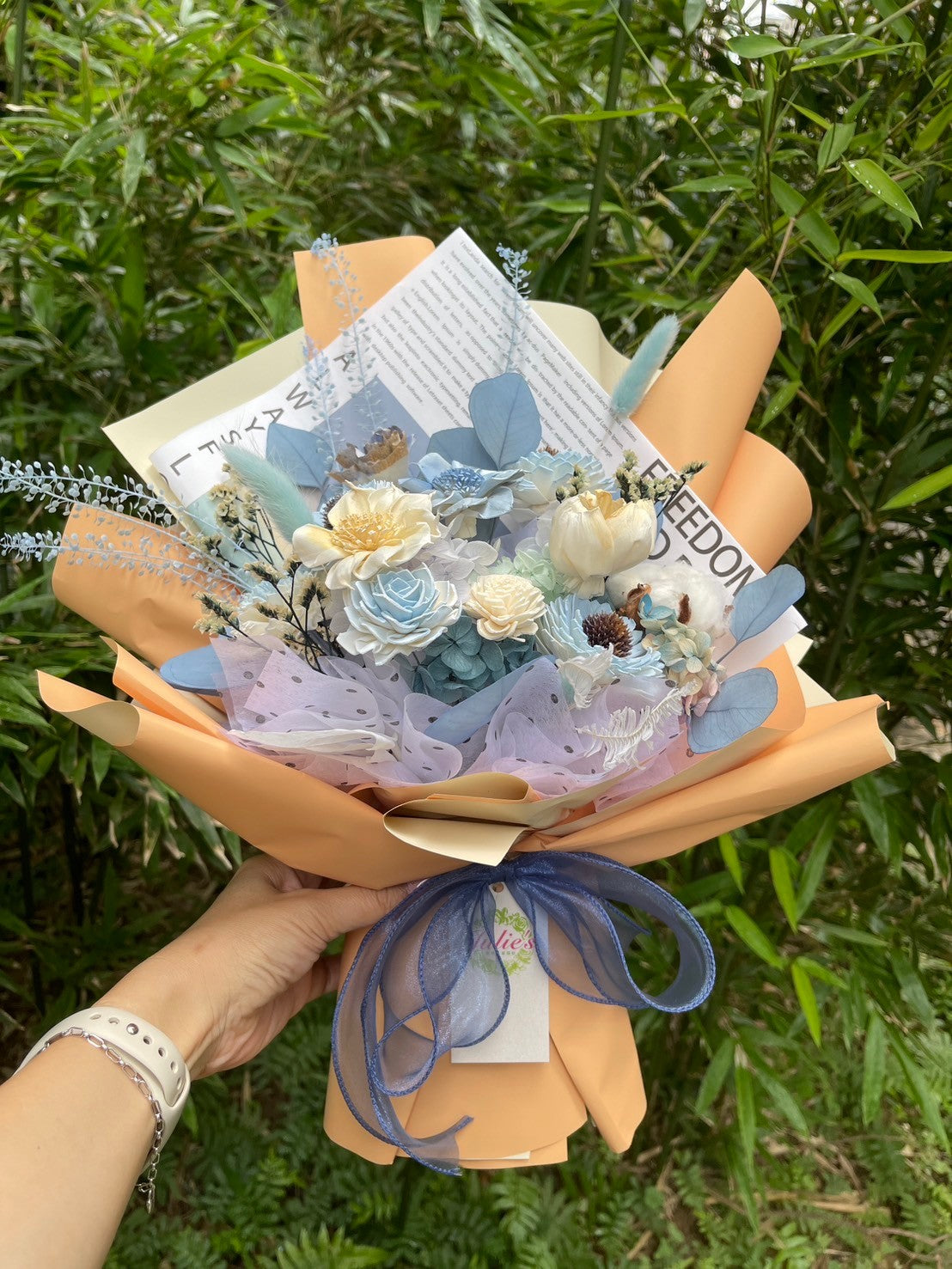 畢業花束-中型約30*40(寬高)