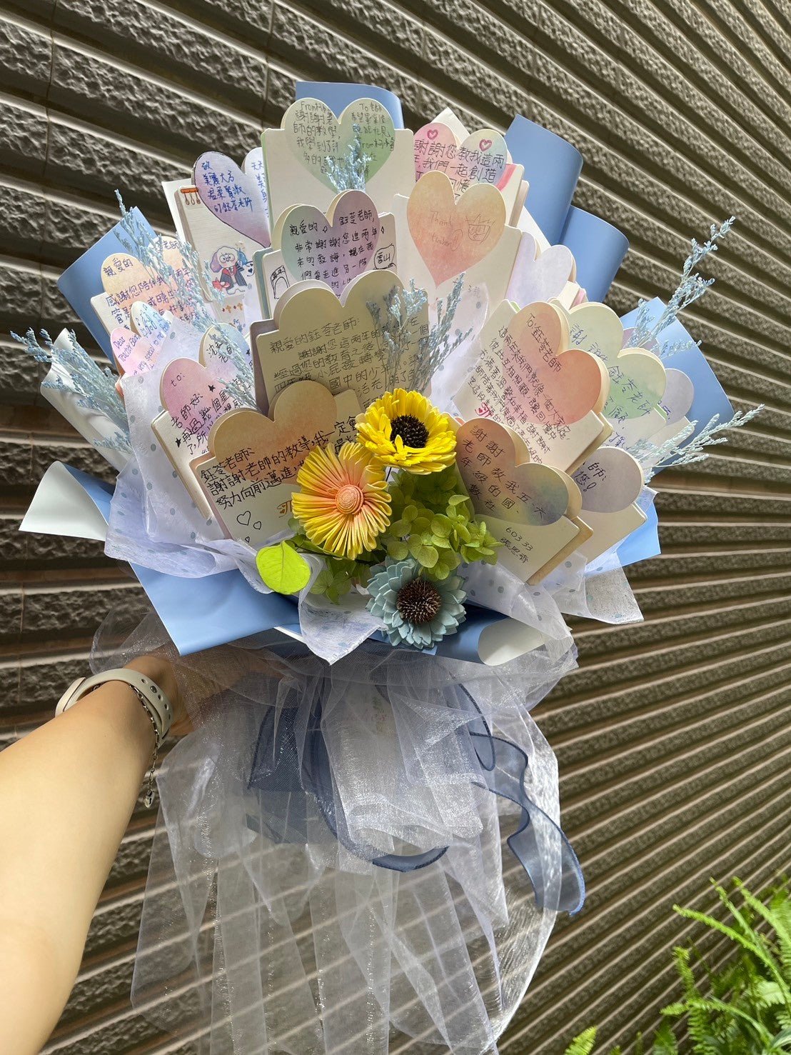 卡片花束-特大型約42*56公分(寬高)