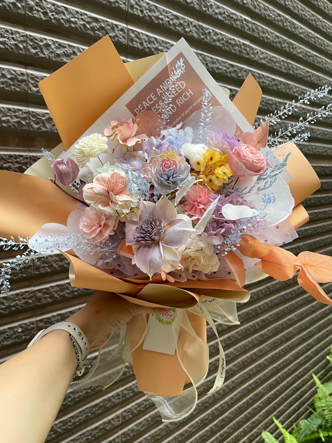 畢業花束-中型約30*40(寬高)