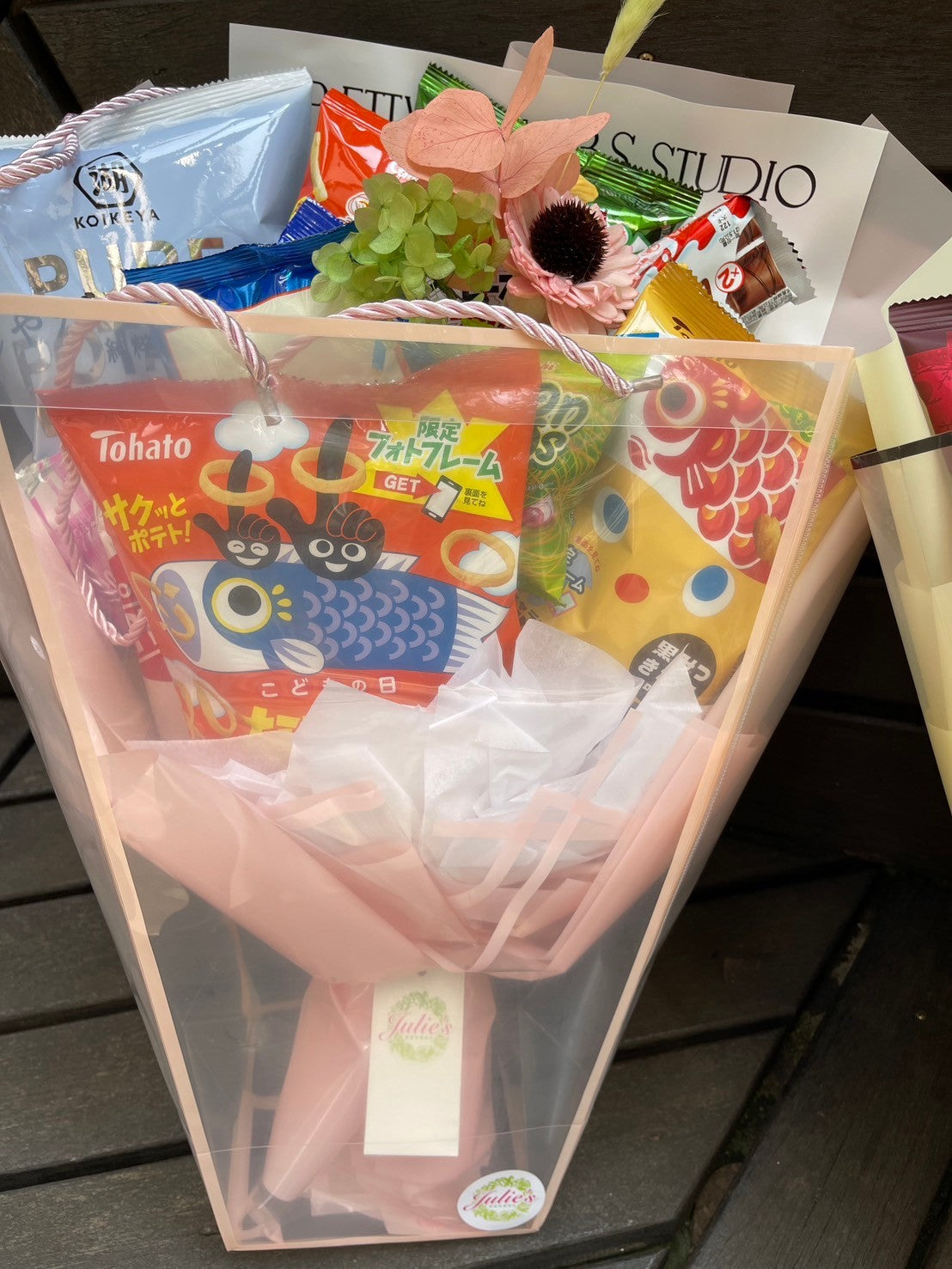 零食花束-特大型約42*56公分(寬高)