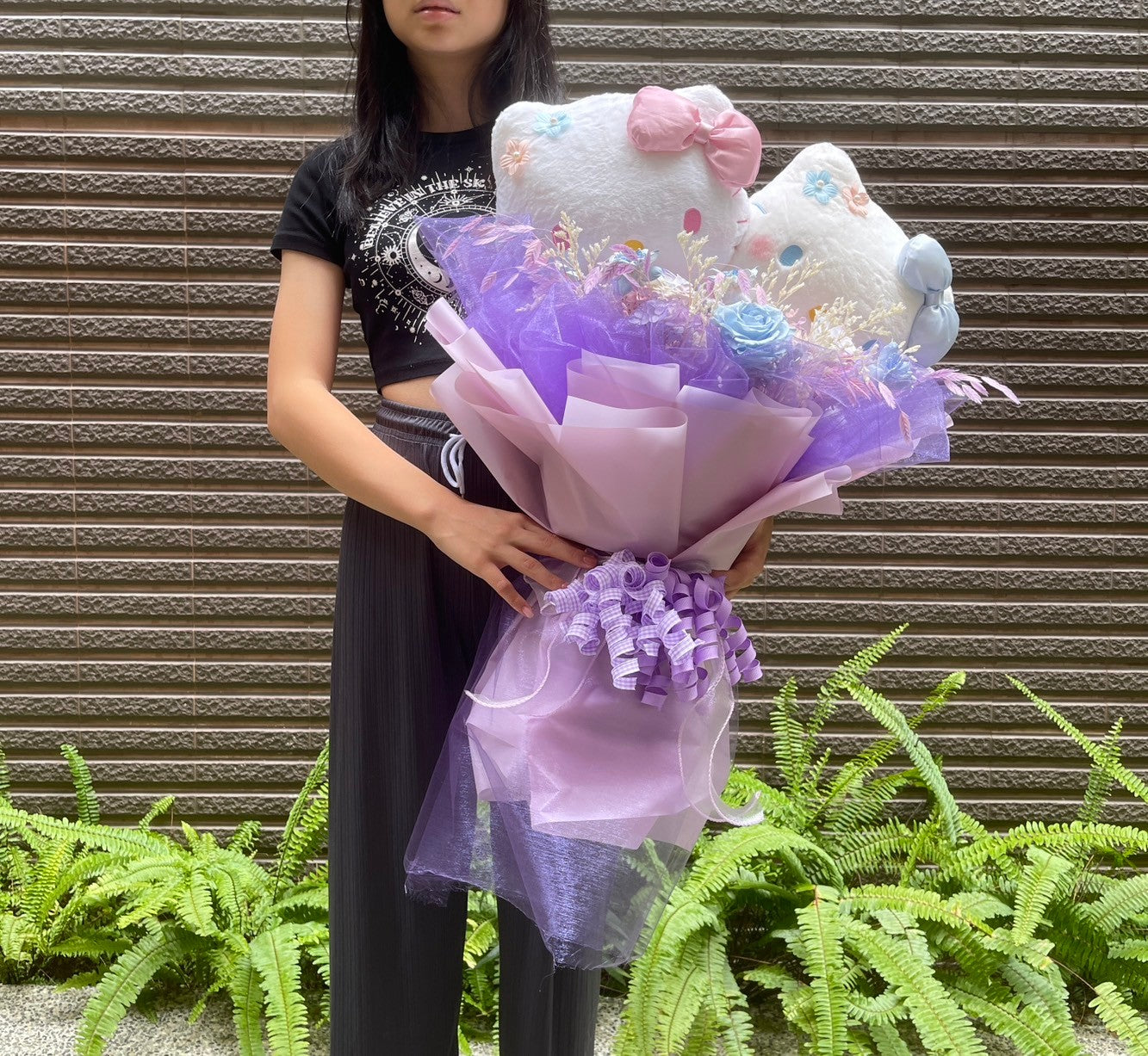凱蒂貓花束-巨無霸型約60*80公分(寬高)